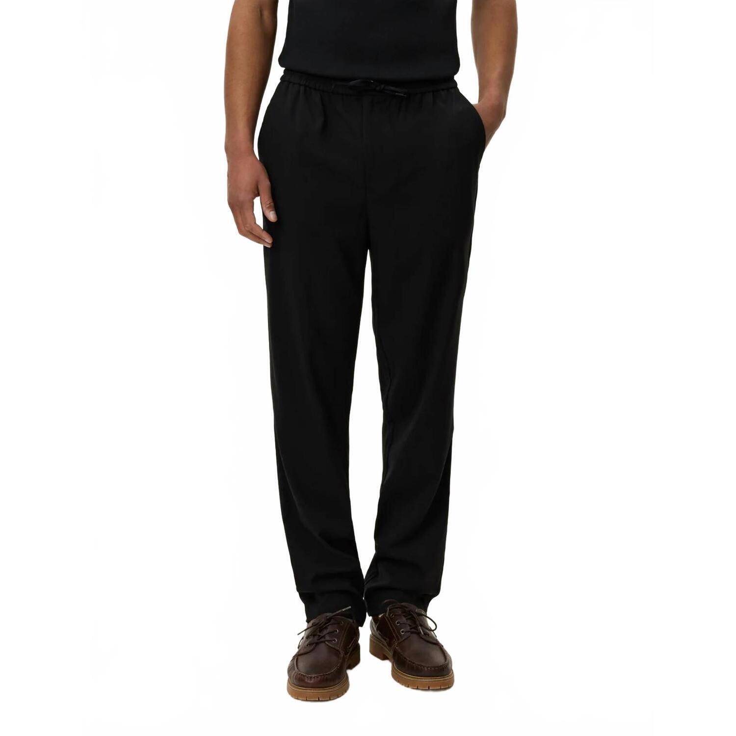 New Les Deux Como Tapered Drawstring Pant In Black